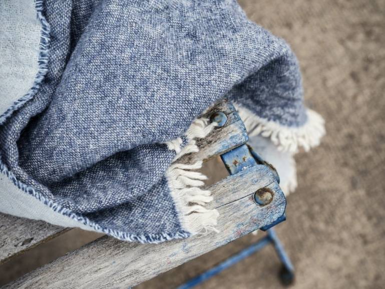 Mantita reversible azul