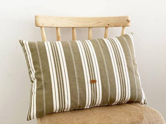Cojín rayas verde 4060 II