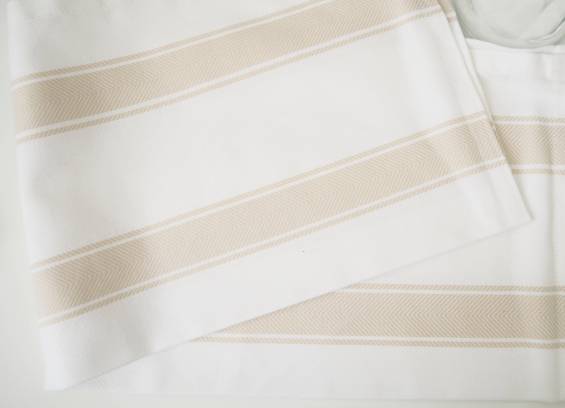 Trapo de rayas beige